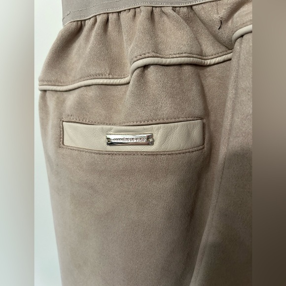 MANIÈRE DE VOIR JOGGERS VEGAN SUEDE WITH ZIPPER AT THE ANKLE - Picture 3 of 5